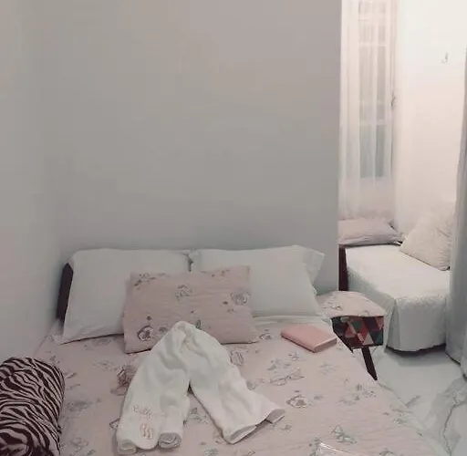 Dormitory Room Mixed